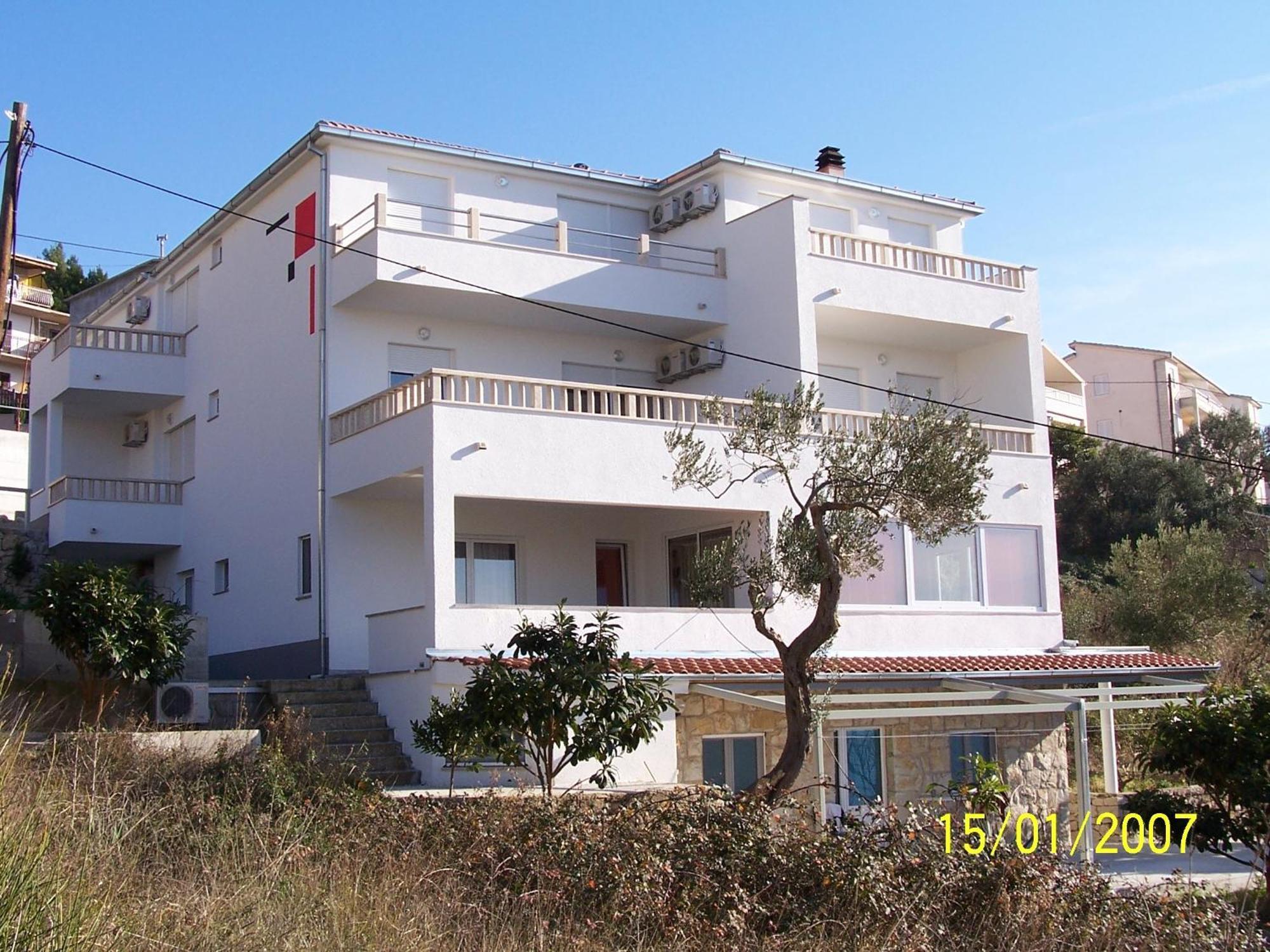 Apartments Perdijic Nemira Omiš Exterior foto